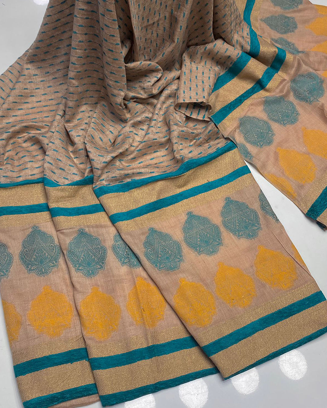 Premium Pashmina Wool Velvet Shawls S53-E