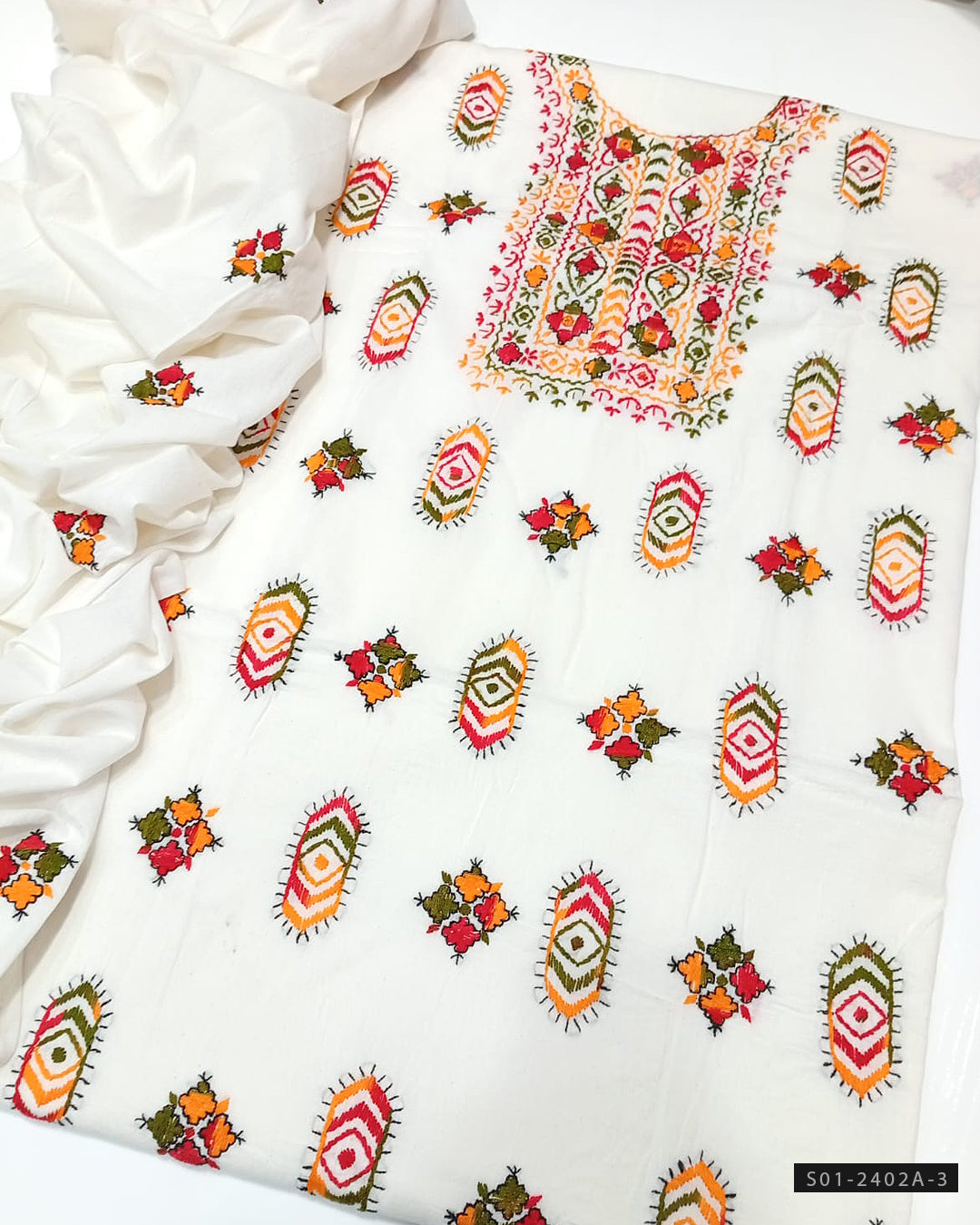 3 PC Unsitched Hand Embroiderd Pure Lawn Dress Collection