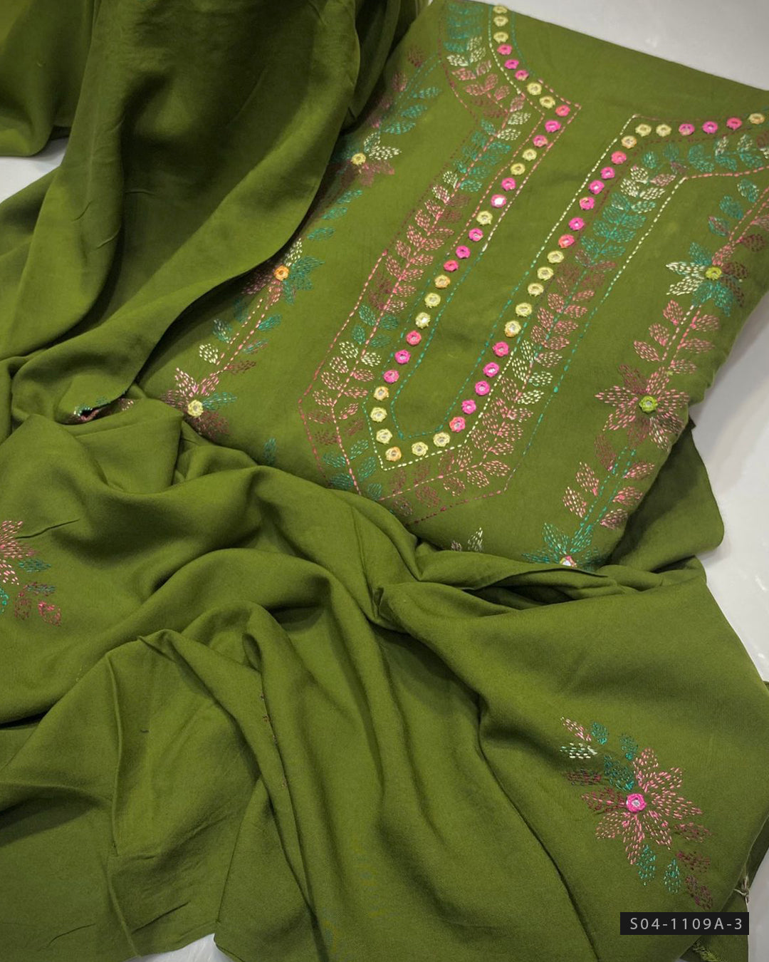 Handmade 3 PC Unstitched Linen Dress Collection