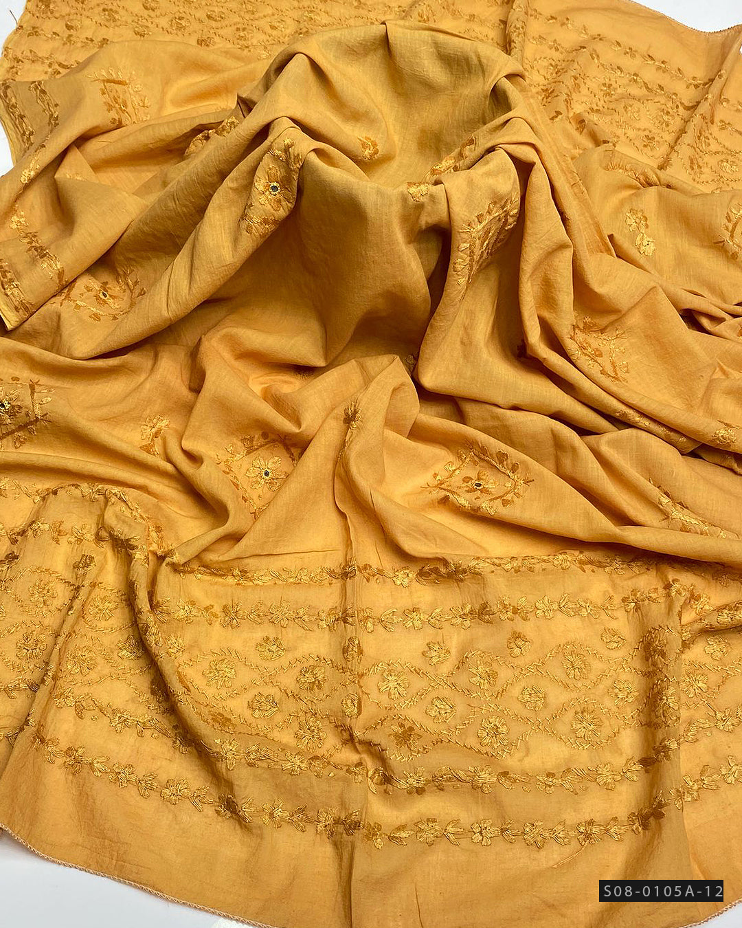 Elegant Hand-Embroidered Chaddar/Dupatta Collection