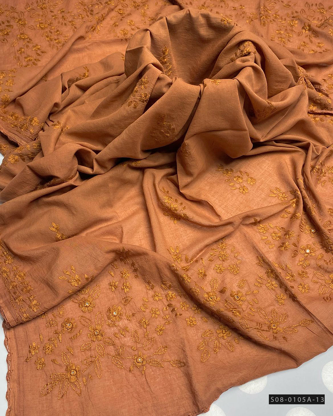 Elegant Hand-Embroidered Chaddar/Dupatta Collection