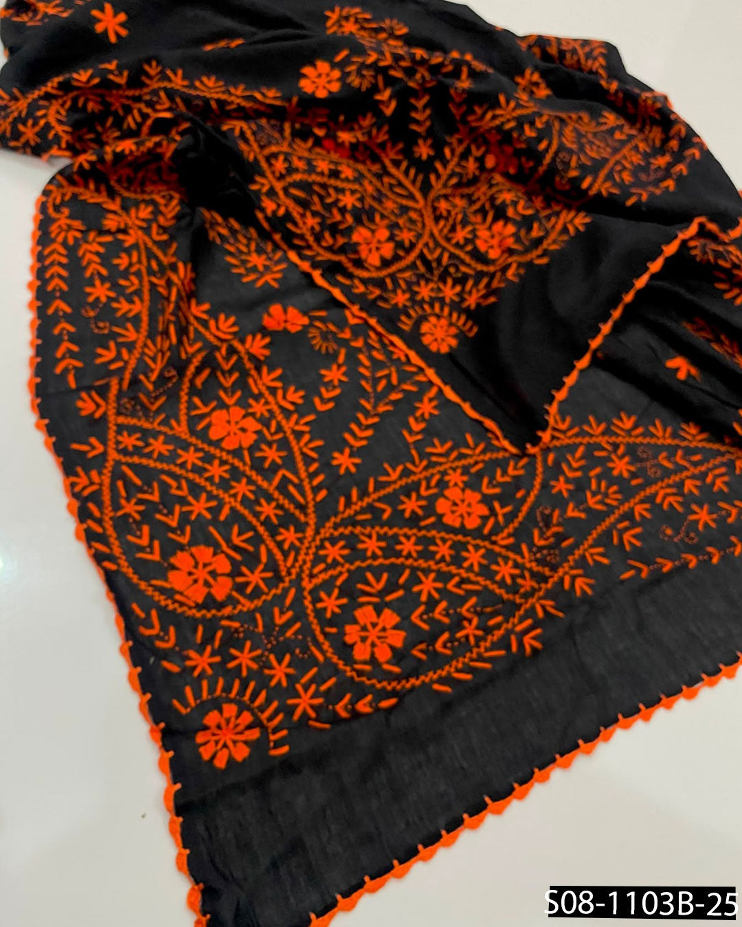 Elegant Hand Stitched Lawn Chaddar Collection