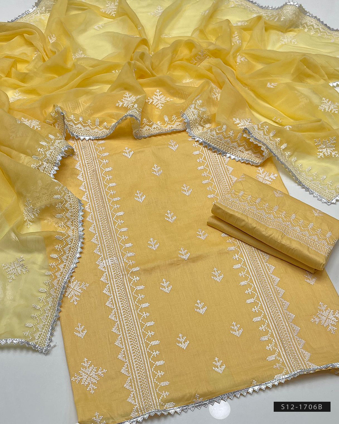 3 PC Unstitched Cotton Lawn Dress