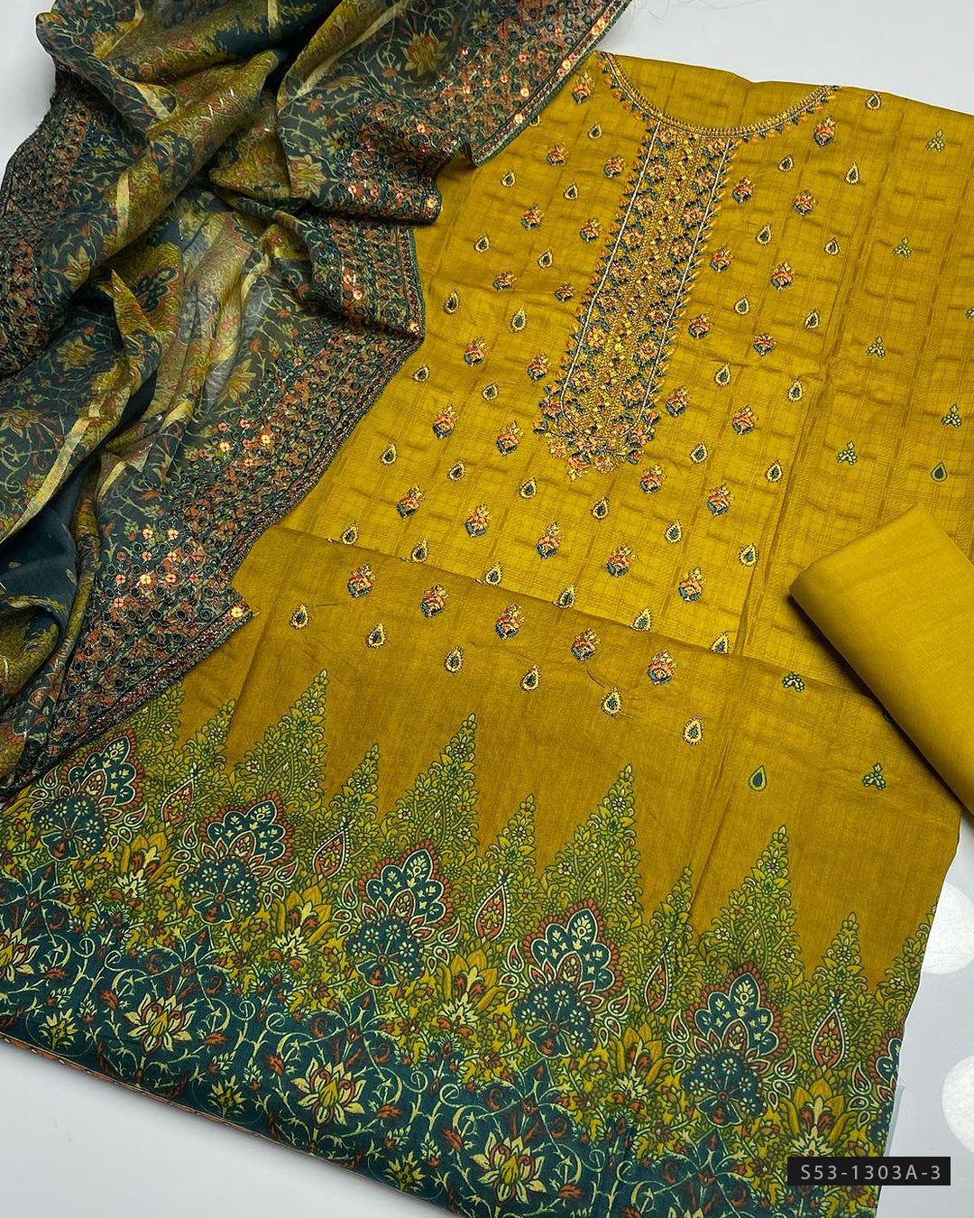 3 PC Unstitched Lawn Dress Collectionl