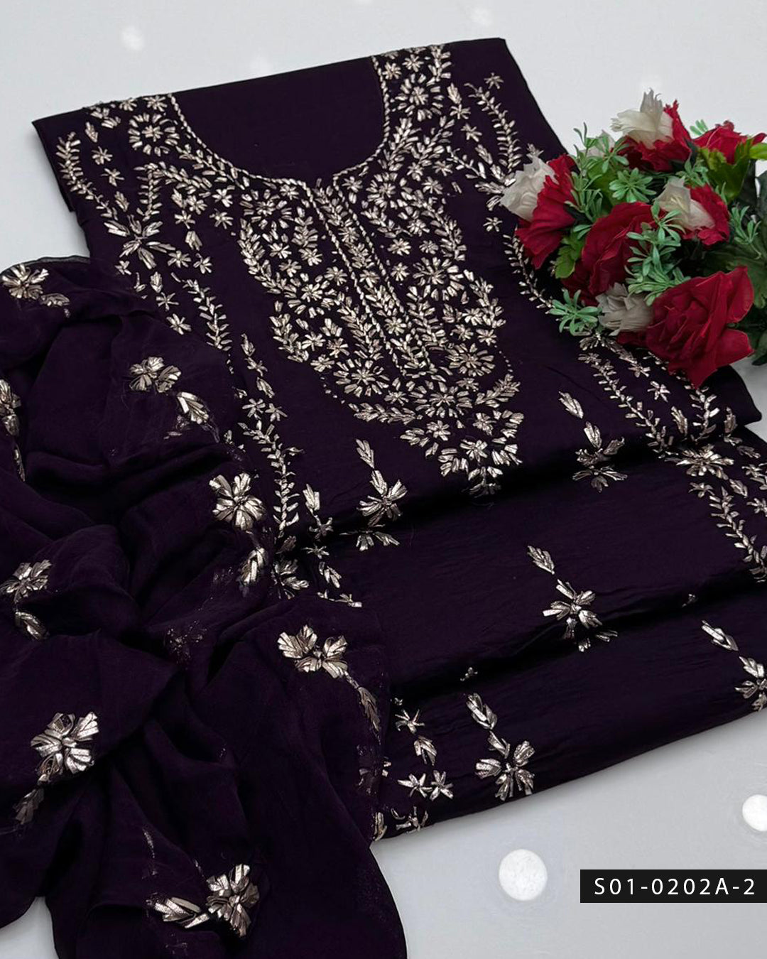 3PC Gotta Work Lawn Suit with Chiffon Dupatta