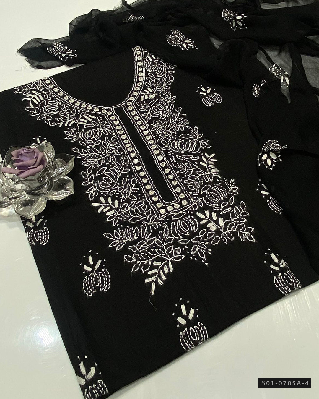 3 PC Handmade Lawn Collection