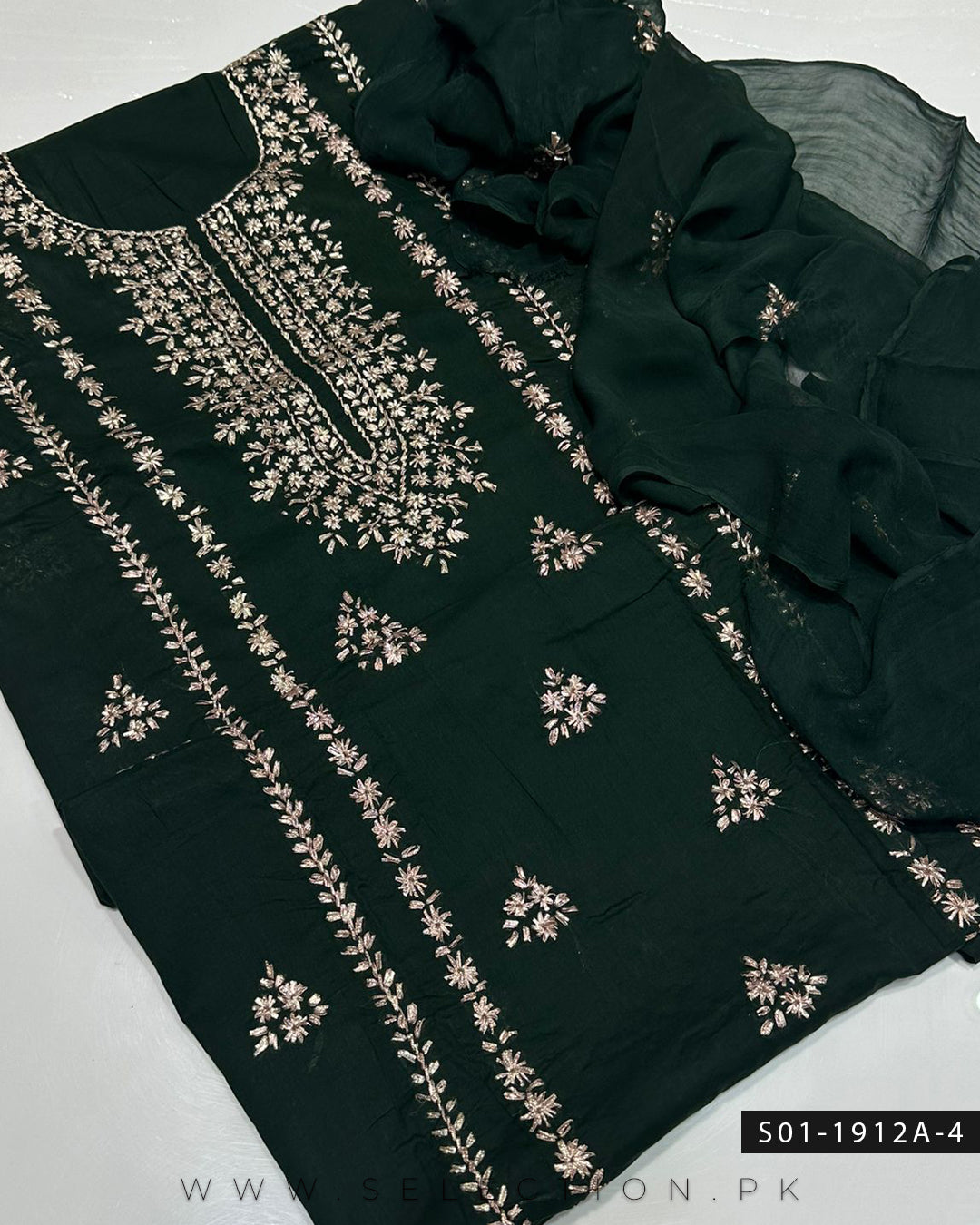 Handmade 3 PC Unstitched Lawn Gotta Dress Collection