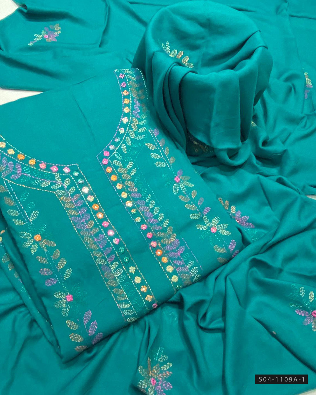 Handmade 3 PC Unstitched Linen Dress Collection