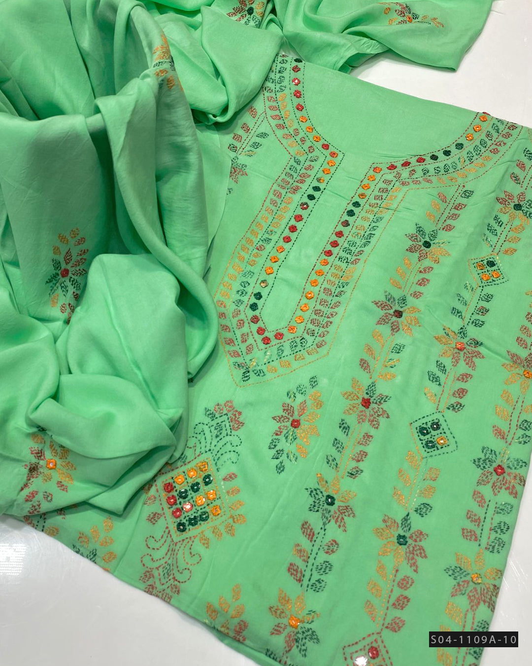 Handmade 3 PC Unstitched Linen Dress Collection