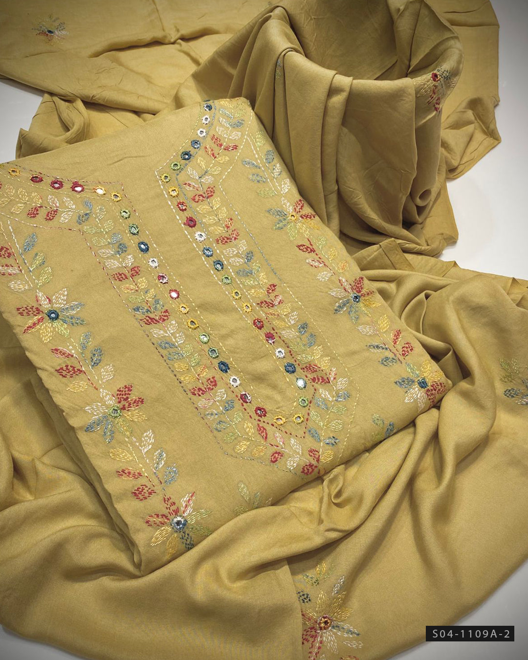 Handmade 3 PC Unstitched Linen Dress Collection