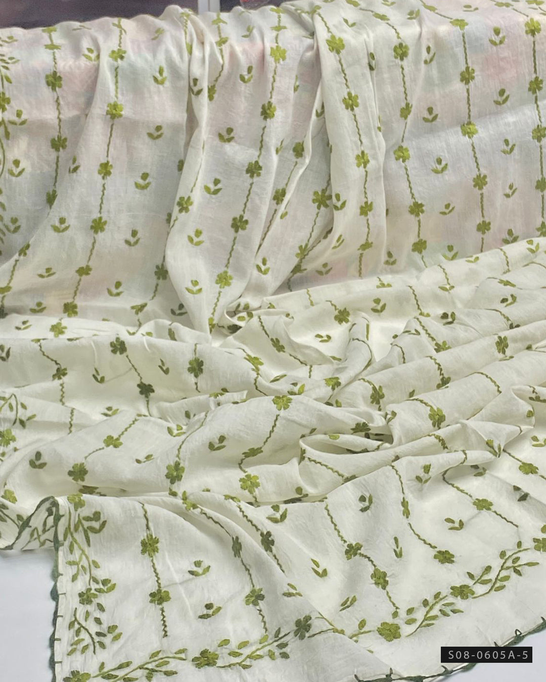 Hand Embroidered Lawn Dupattas/Chaddars