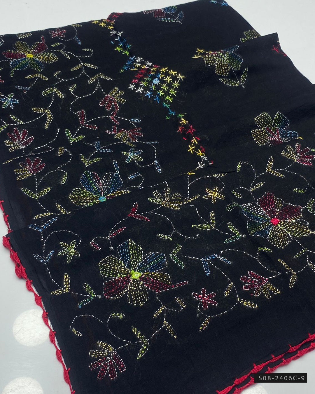 Hand Embroidered Lawn Chaddar Collection