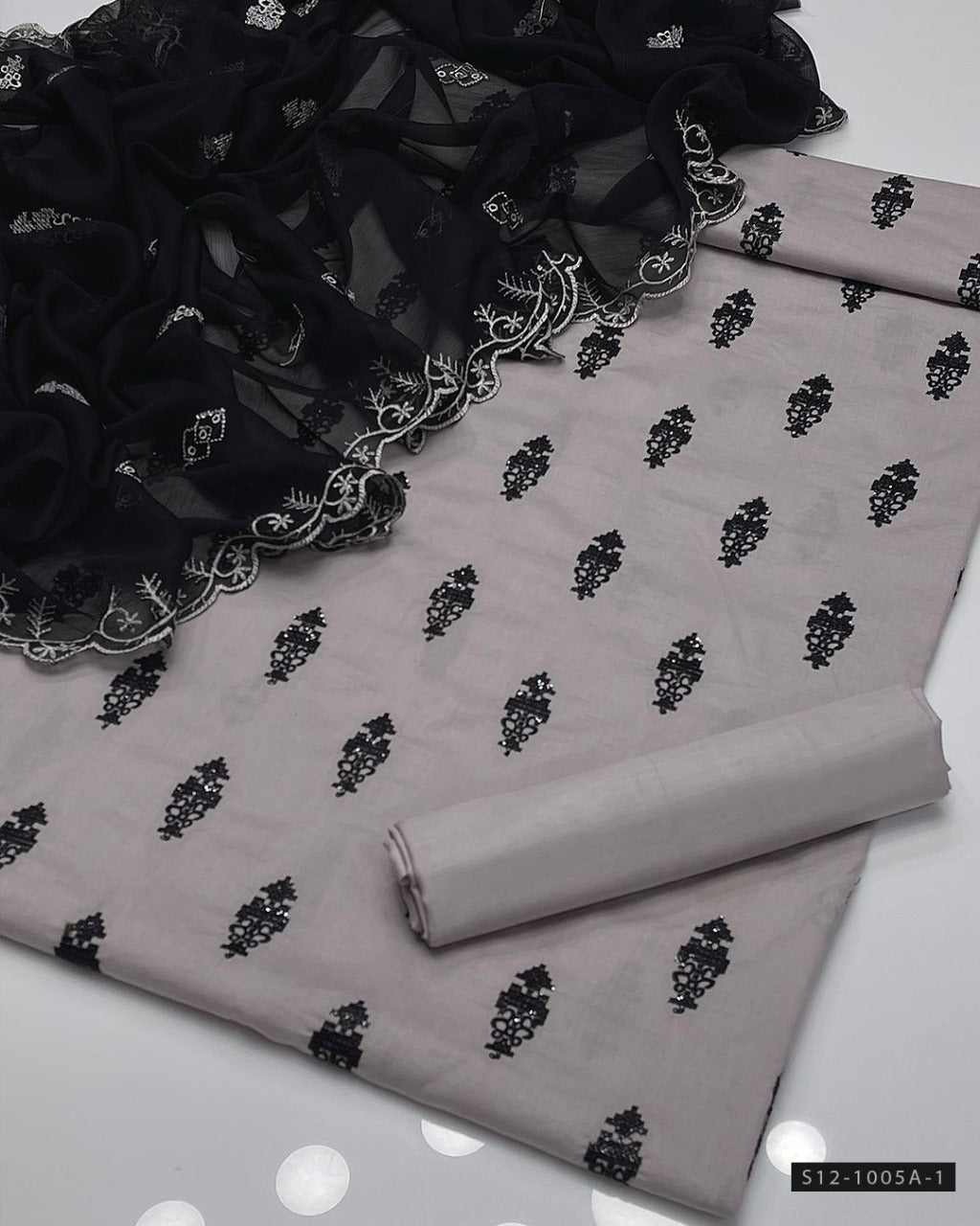 3 PC Unstitched Cotton Lawn Dress