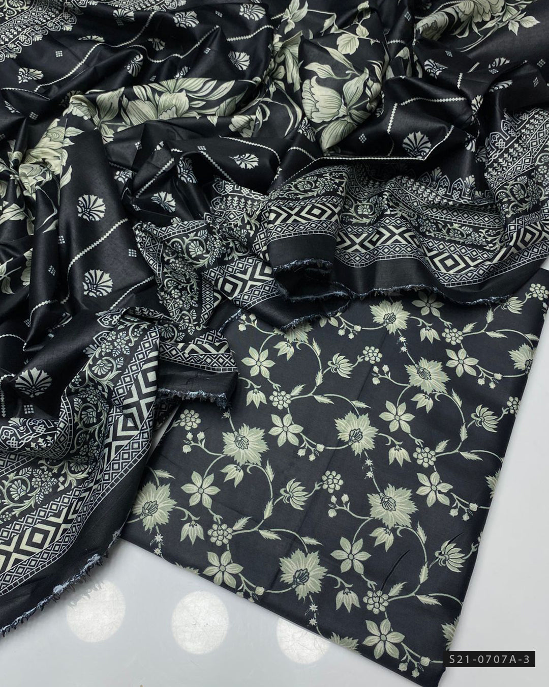 3 PC Lawn Printed Unstitched Collection