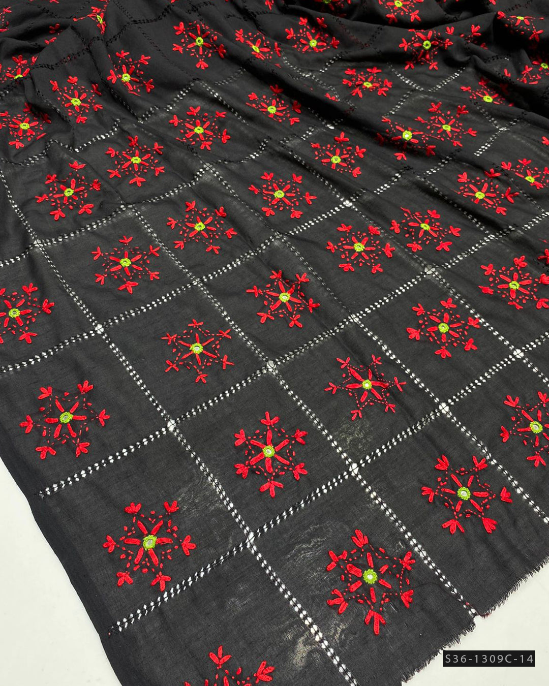 Handmade Swiss Lawn Chaddar Collection