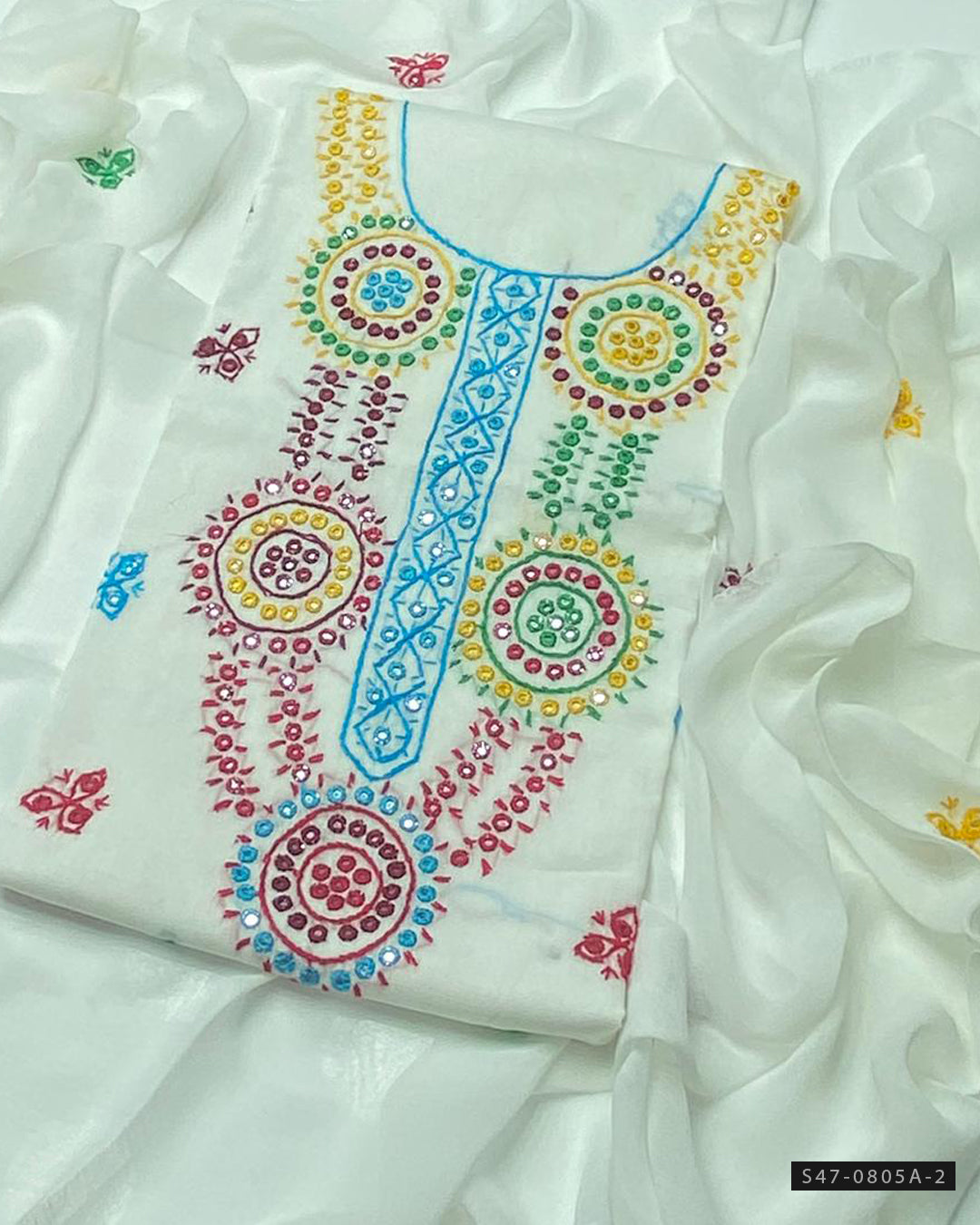 3-Piece Hand Embroidered Lawn Suit – Thread & Mirror Work