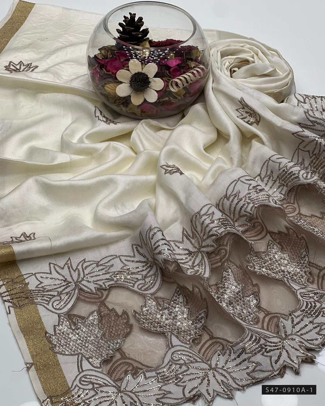 Beautiful Pashmina Shawl Collection