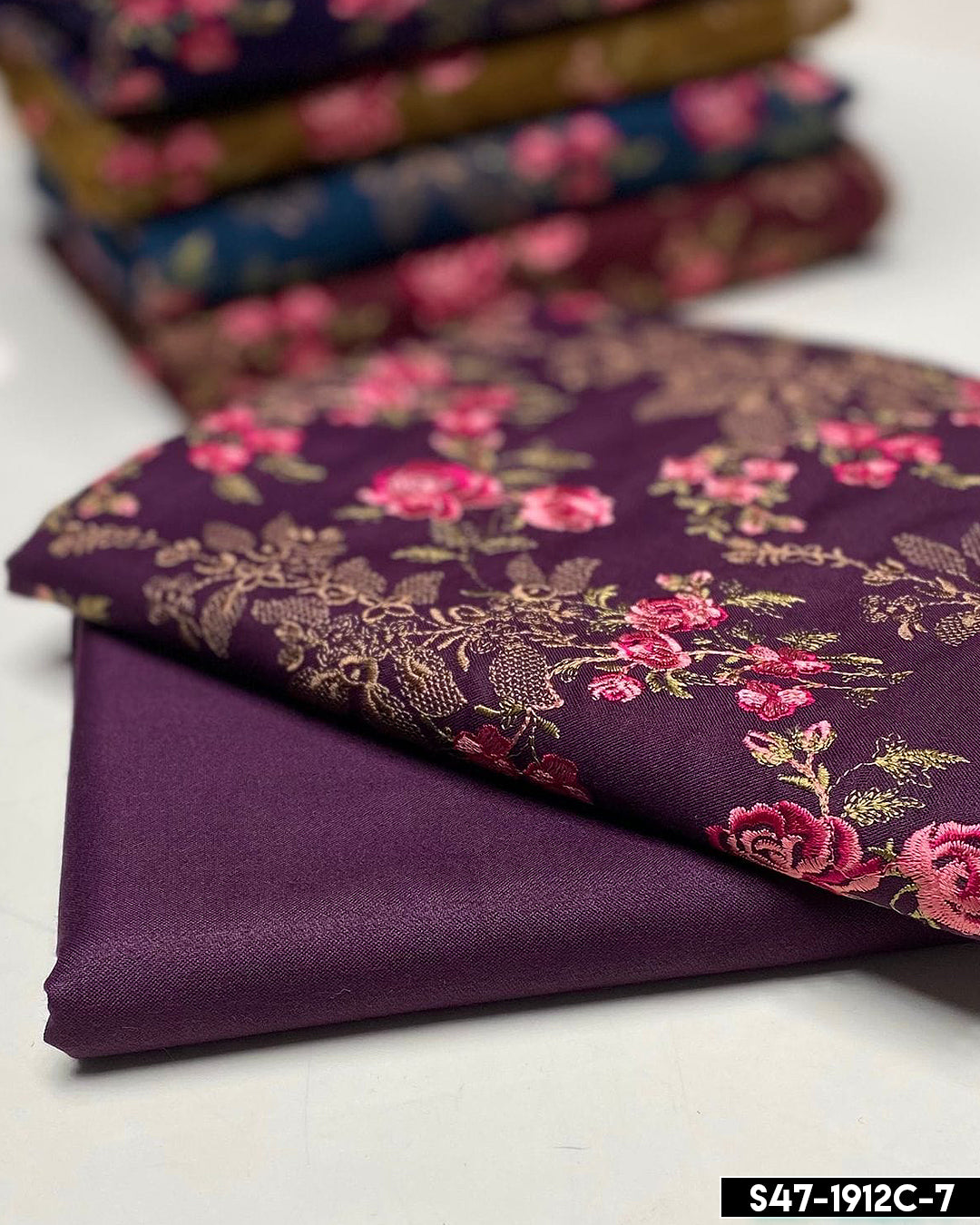 2 PC Unstitched Dhanak Bareeze Embroidered Dresses - S47