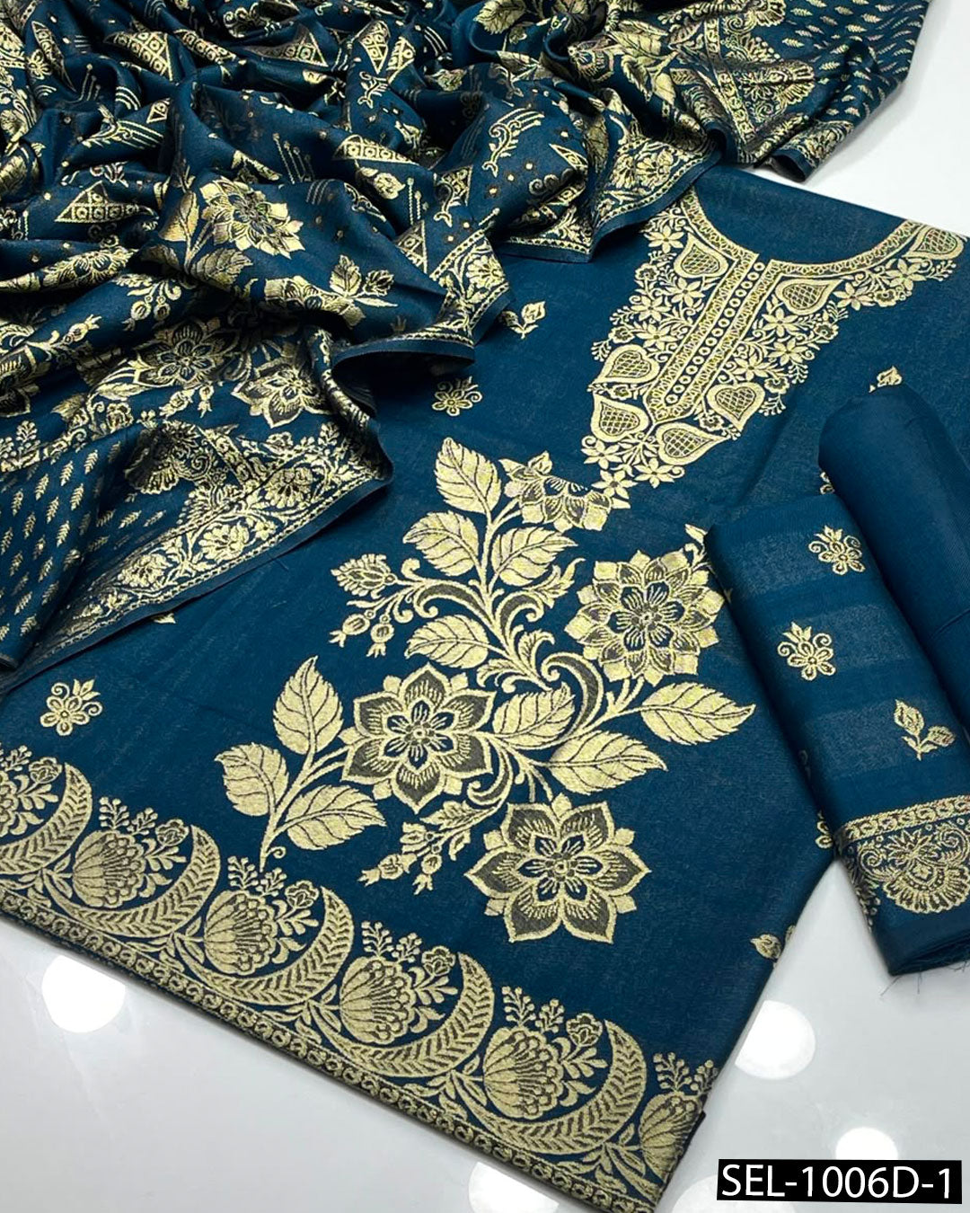 Acrylic Wool Jacquard 3-Piece Unstitched Winter Suit